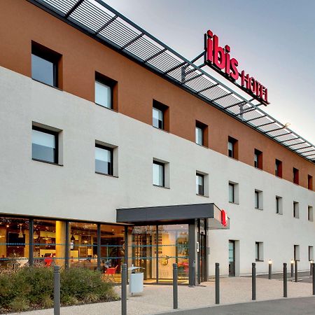 Отель Ibis Montceau Les Mines Экстерьер фото