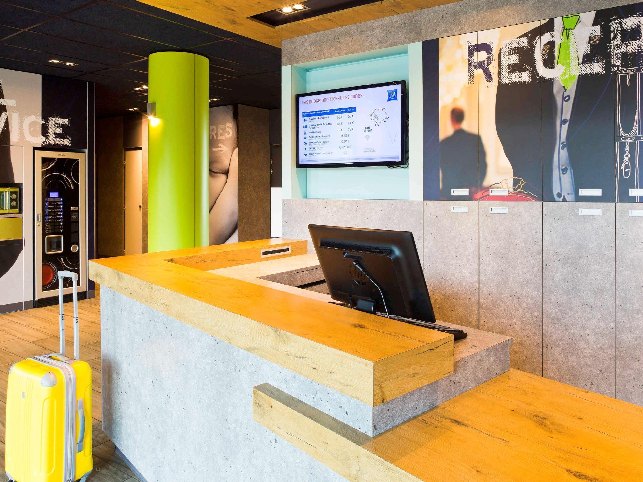 Отель Ibis Montceau Les Mines Экстерьер фото